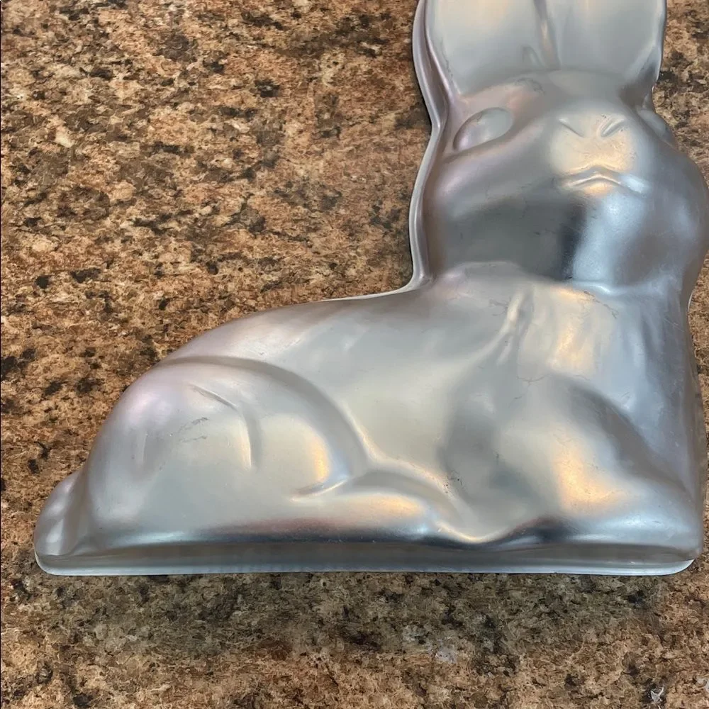 Silver Bunny Home baking pan